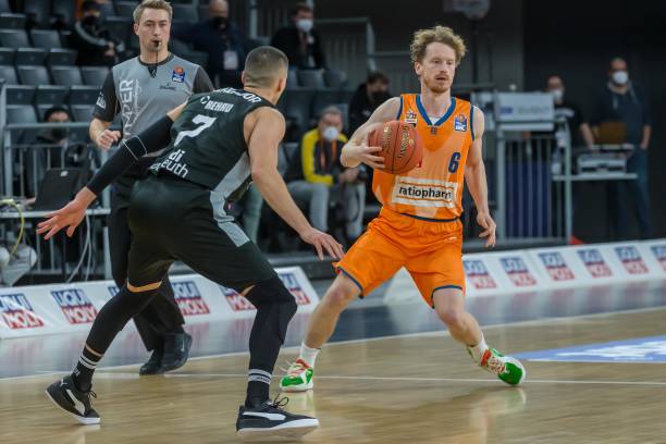 吸引了无数 吸引了无数