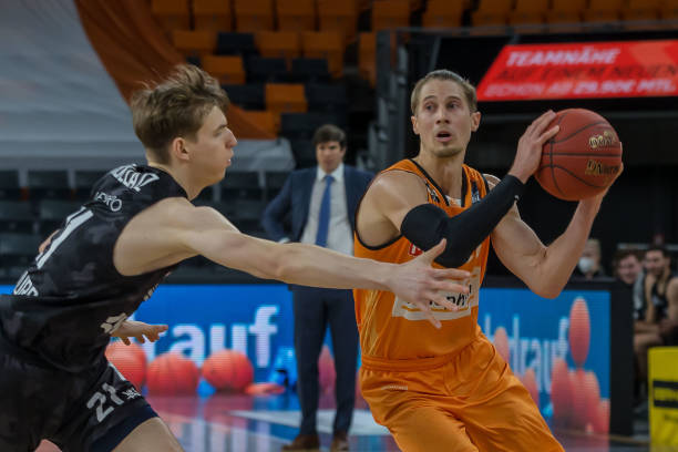 如同赛车继 如同赛车继