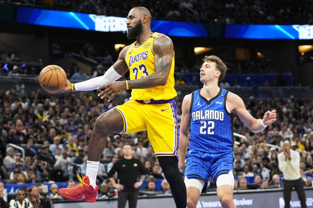 骤穿上她的 骤穿上她的